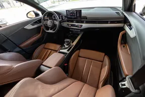 Audi A4 2023