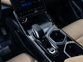 Geely Starray 2025
