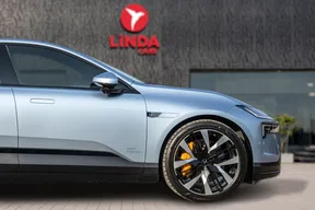 Polestar 4 2025