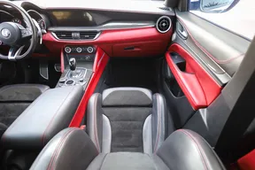 Alfa Romeo Stelvio Quadrifoglio 2019