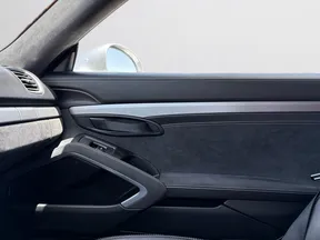 Porsche Cayman 718 GT4 2016