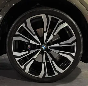 BMW X7 M60 2024