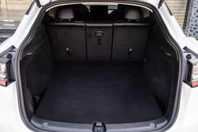 Tesla Model Y Standard Range 2023