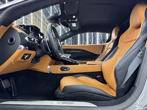 Aston Martin Vantage 2025