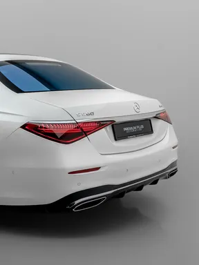 Mercedes-Benz S-Class 580 2022