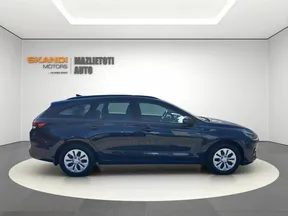 Hyundai i30 2025