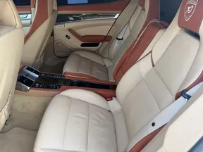 Porsche Panamera 4S 2011