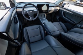 Tesla Model Y Long Range 2024