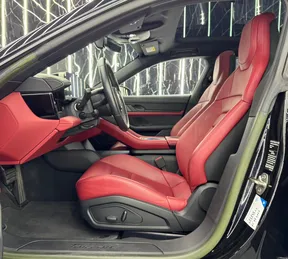 Porsche Taycan 2023