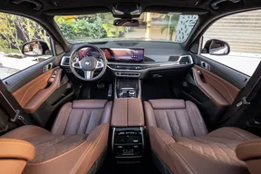 BMW X7 40 2025