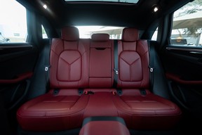 Porsche Macan S 2024