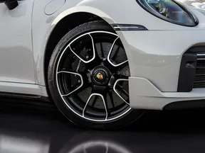 Porsche 911 Turbo S 2023