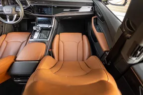 Audi Q7 2024
