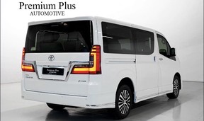 Toyota Granvia 2023