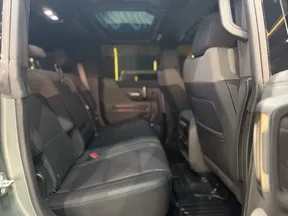 GMC Hummer EV 2024