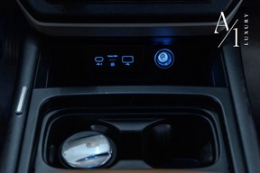 Land Rover Defender 90 2023