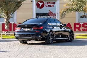 BMW 3 Series 330 2022