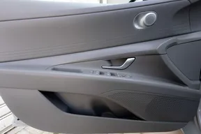 Hyundai Elantra / Avante 2023