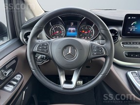 Mercedes-Benz V-Class 300 2022