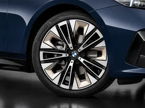 BMW 5 Series 520 2024