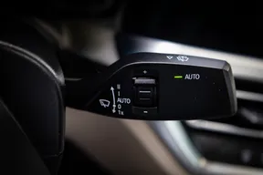 BMW 3 Series 330 2019