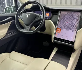 Tesla Model X 2018