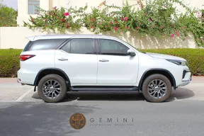 Toyota Fortuner 2023