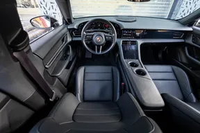 Porsche Taycan 2024