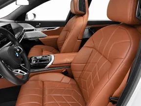 BMW 7 Series 740 2024