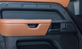 Land Rover Defender 110 2025