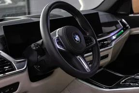 BMW X5 M60 2025