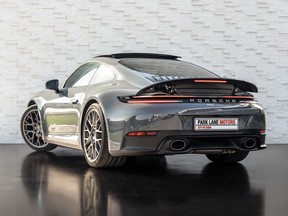 Porsche 911 Carrera 2025