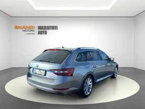 Škoda Superb Combi 2016