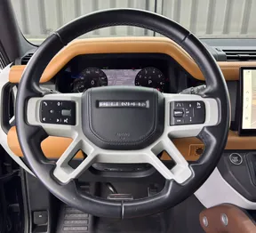 Land Rover Defender 2023