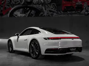 Porsche 911 Carrera 4 2023