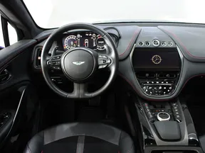 Aston Martin DBX 2022