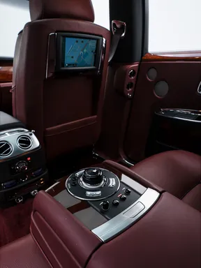 Rolls-Royce Ghost 2011