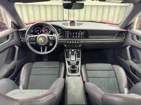 Porsche 911 Carrera GTS 2024