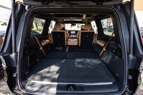 Jeep Grand Wagoneer 2023