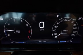 Jeep Grand Wagoneer 2023