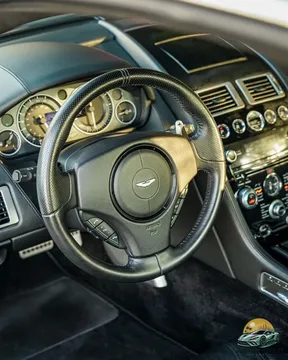 Aston Martin DBS 2012