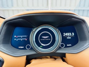 Aston Martin DB11 2018