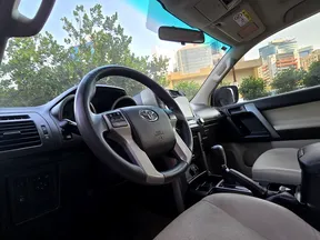 Toyota Land Cruiser Prado 2013