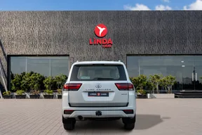 Toyota Land Cruiser 2025