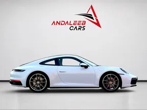 Porsche 911 Carrera 4 2023
