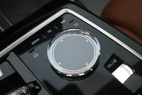 BMW 7 Series 735 2025