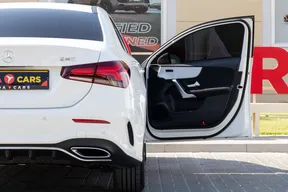 Mercedes-Benz A-Class 200 2021