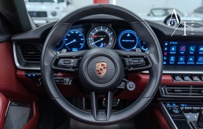 Porsche 911 Turbo S 2023