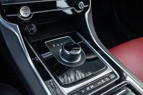 Jaguar XF 2020