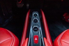 Ferrari F8 Tributo 2021